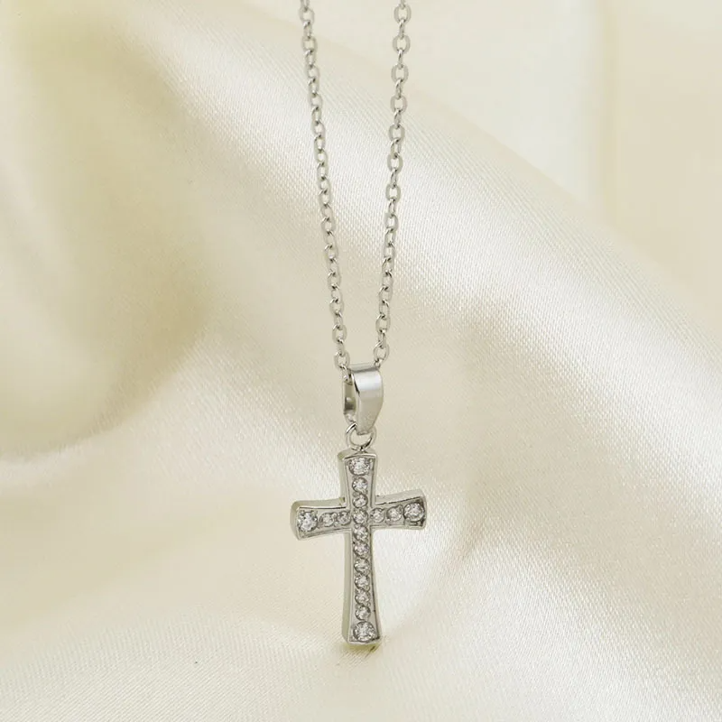 Deus Necklace