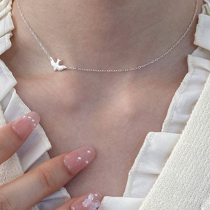 Dove Pendant Necklace (Silver)